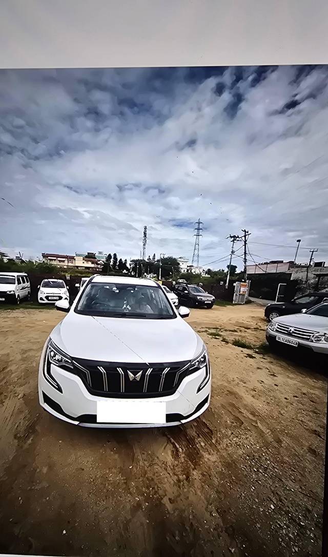 https://images10.gaadi.com/usedcar_image/4223682/original/processed_fdaef539-32e1-44a9-998d-9b4d1e7e3fdc.jpg?imwidth=6400