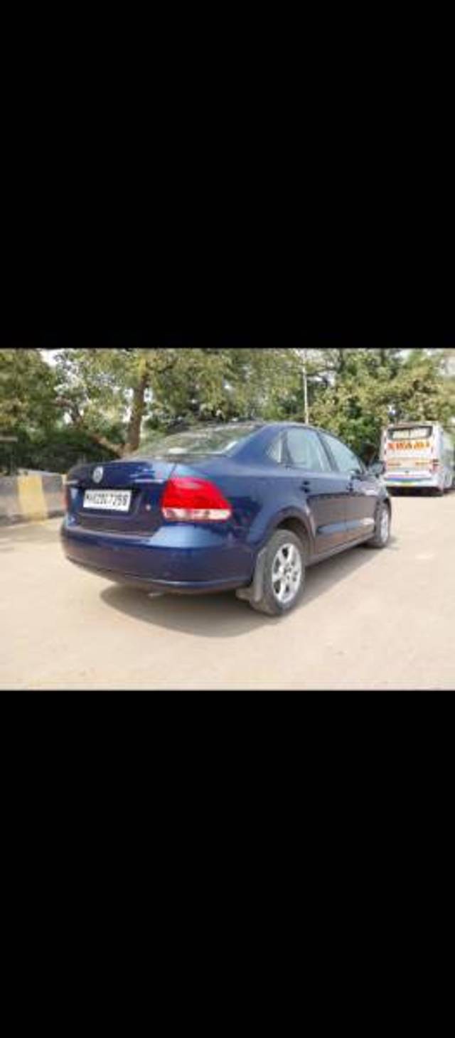 https://images10.gaadi.com/usedcar_image/4223924/original/7cd59ff91dd4f99a4889f2e323451cd8.jpeg?imwidth=6401