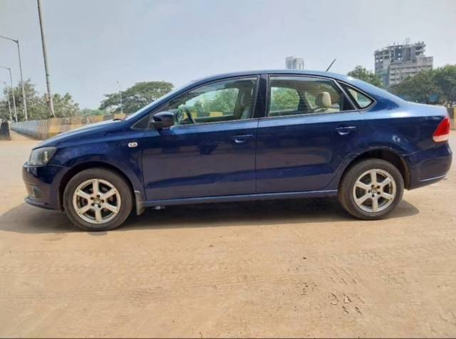 https://images10.gaadi.com/usedcar_image/4223924/original/c7a5ae5548f57a05a3915fa652e0e1c5.jpeg?imwidth=6402