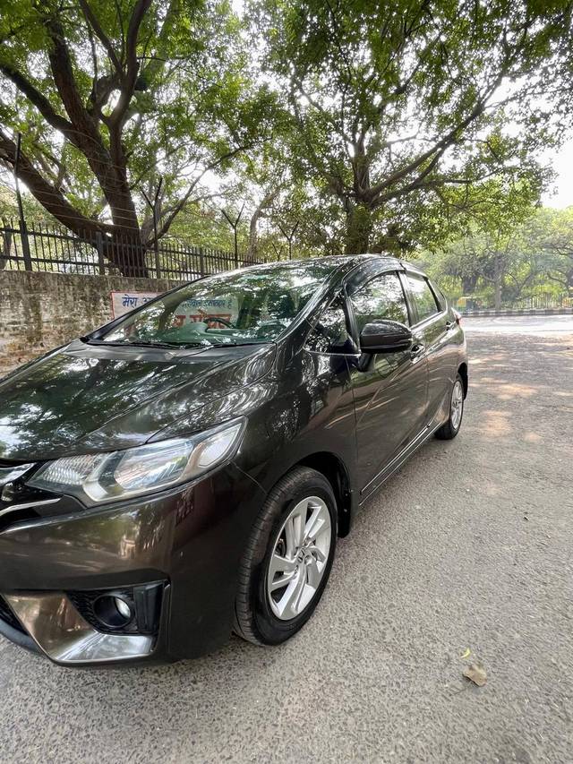 https://images10.gaadi.com/usedcar_image/4223959/original/processed_3698994c30de54cb0ef2565807716a2a.jpg?imwidth=6400