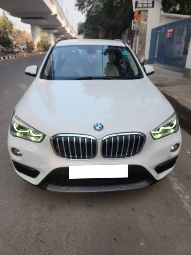 https://images10.gaadi.com/usedcar_image/4224021/original/processed_fd767fc51a75371738a8923a77c3e94a.jpg?imwidth=6401