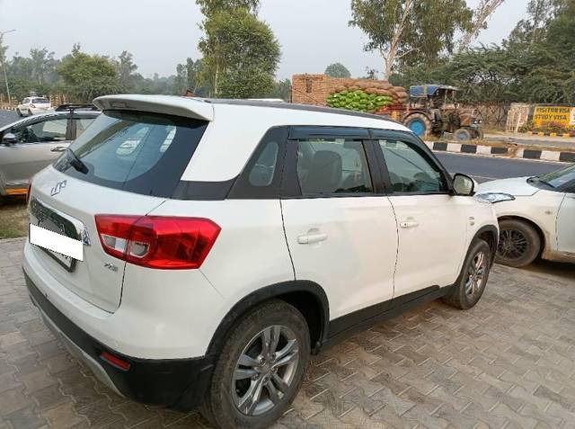 https://images10.gaadi.com/usedcar_image/4224124/original/processed_411362fe-c1ce-41ea-9b88-bc2156aa57ff.jpg?imwidth=6401