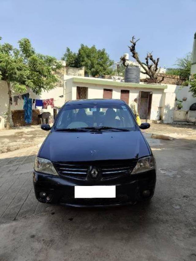 https://images10.gaadi.com/usedcar_image/4224147/original/b8b0a11197778d47b32dbfed1442c0a8.jpg?imwidth=6400