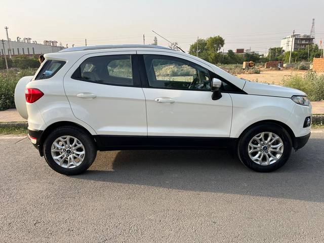 https://images10.gaadi.com/usedcar_image/4224157/original/732b8deb0e504fa4ff06a553107a4194.jpg?imwidth=6401