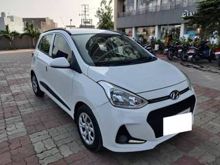 Hyundai Grand i10 Hyundai Grand i10 1.2 Kappa Sportz BSIV