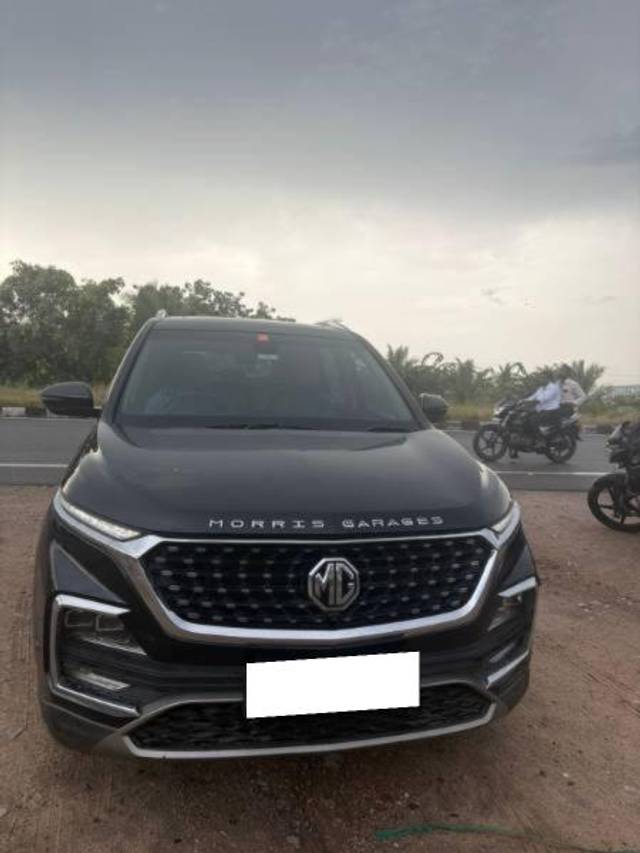 https://images10.gaadi.com/usedcar_image/4224190/original/processed_c5298ce6-4f28-4a43-90ee-a73f26ac3762.jpeg?imwidth=6402