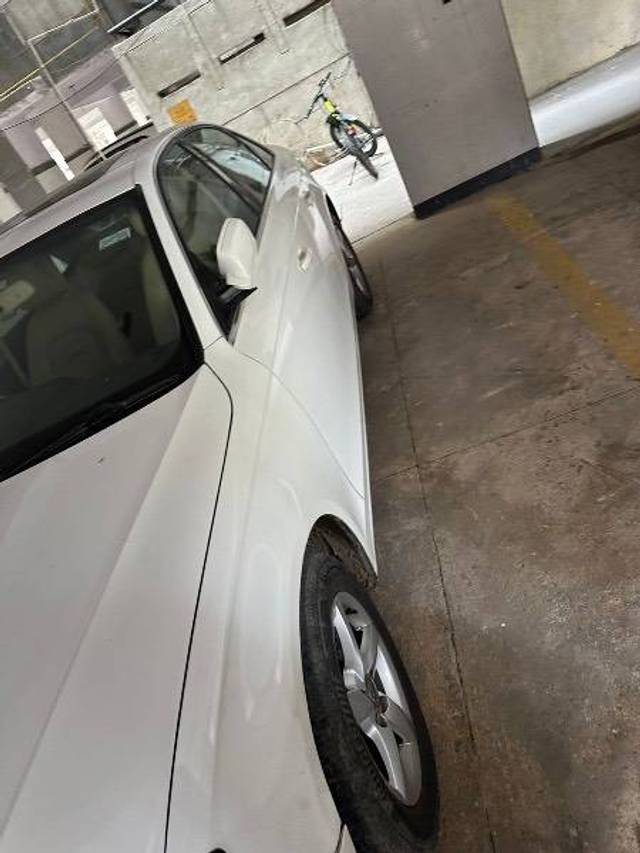 https://images10.gaadi.com/usedcar_image/4224225/original/827d6a7ca8439c3301834e365374f19e.jpg?imwidth=6402