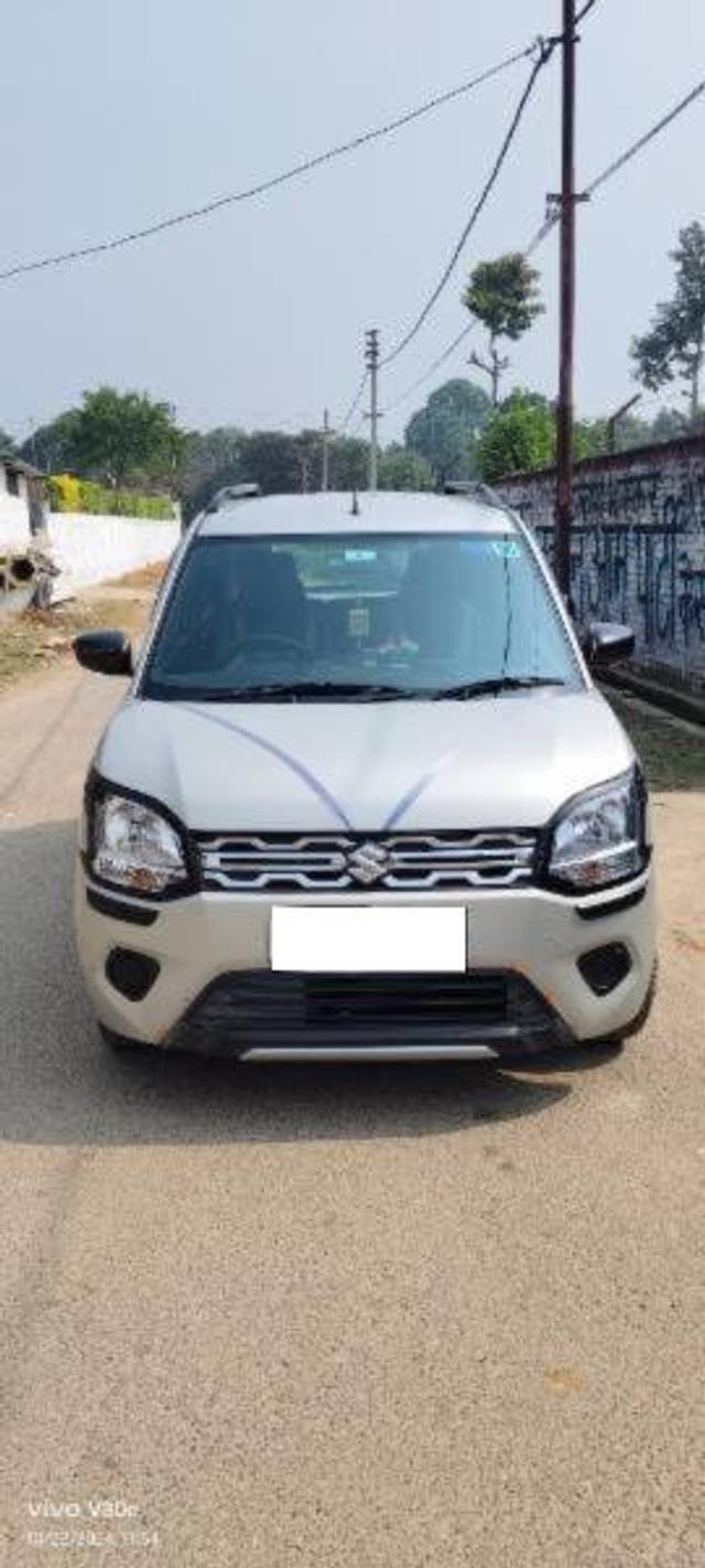 https://images10.gaadi.com/usedcar_image/4224351/original/processed_101784cd-77d7-42d7-97f3-01a1f97ea1cd.jpg?imwidth=6400