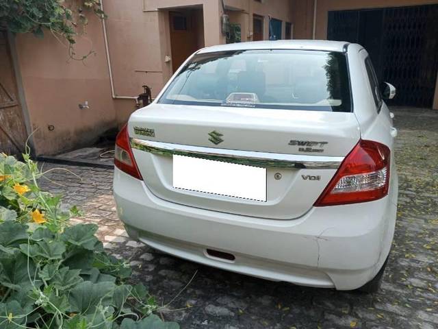 https://images10.gaadi.com/usedcar_image/4224362/original/processed_a26c7de0-5a40-4850-aba8-5e14501dfb73.jpg?imwidth=6401