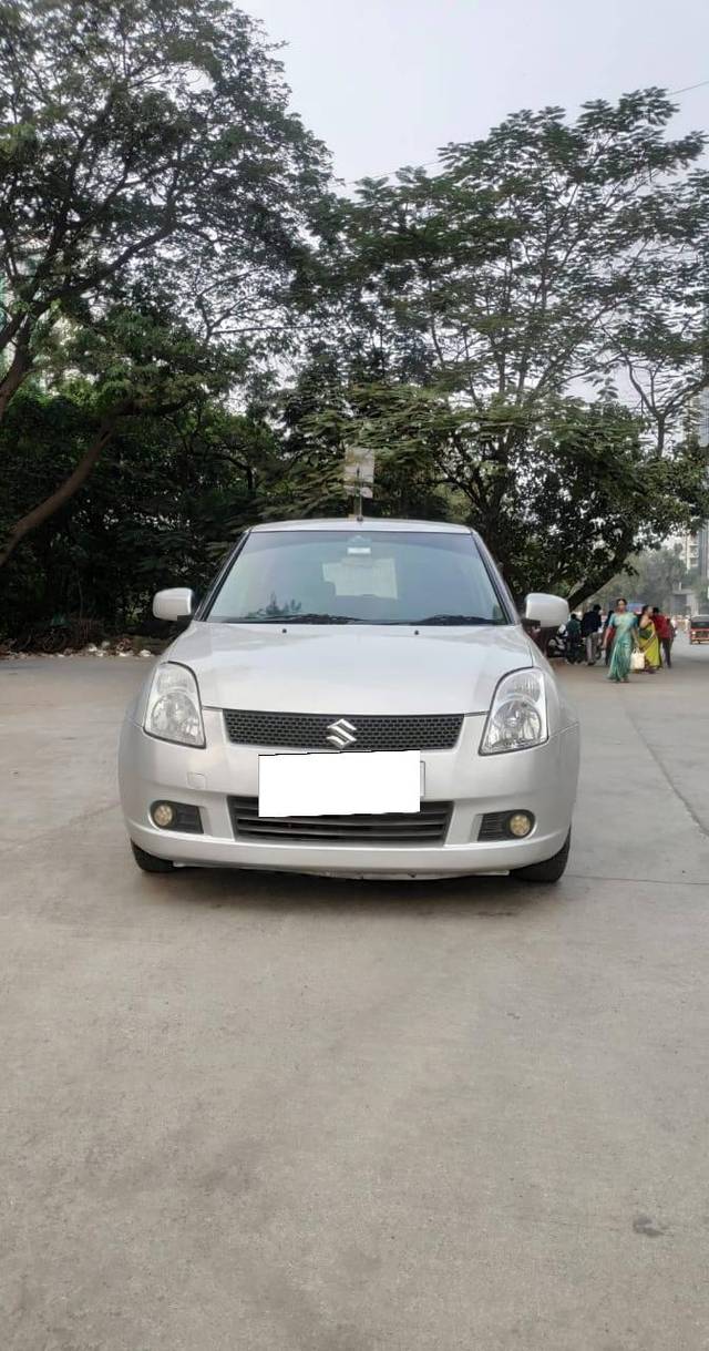 https://images10.gaadi.com/usedcar_image/4224545/original/processed_d4a2ef11d8ef62835eb40eb301d12065.jpg?imwidth=6402