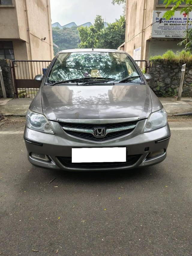 https://images10.gaadi.com/usedcar_image/4224599/original/processed_c4a3903550ed914b629e48fcdc7f66b1.jpg?imwidth=6400