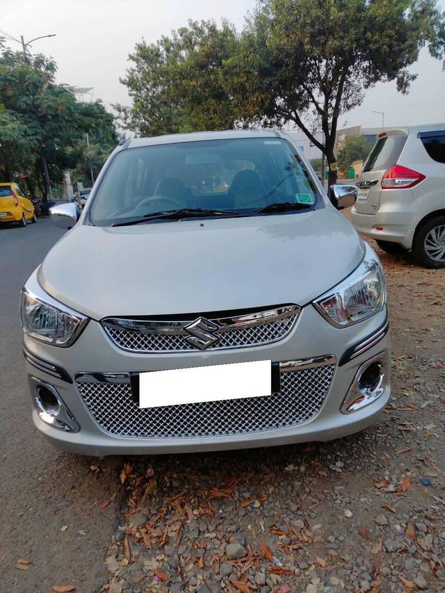 https://images10.gaadi.com/usedcar_image/4224627/original/processed_f21687d422154782d7dec96b3d579abe.jpeg?imwidth=6402