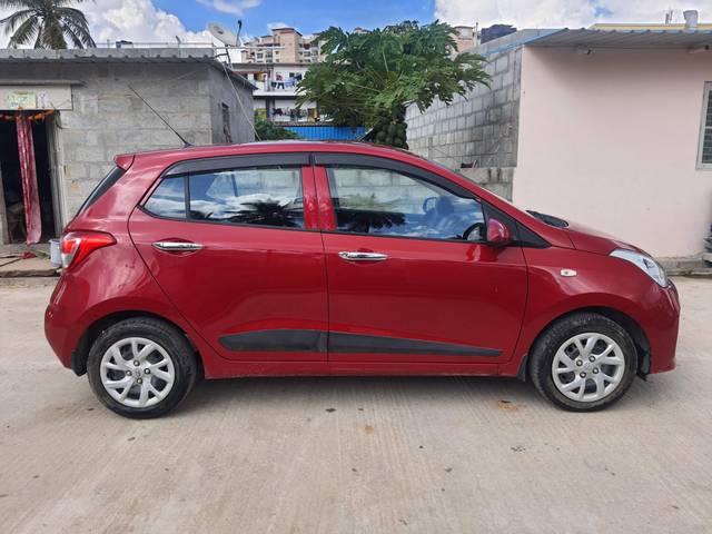 https://images10.gaadi.com/usedcar_image/4224711/original/processed_e63886d8297f357ff2e2eeb3c9b56a9d.jpg?imwidth=6401