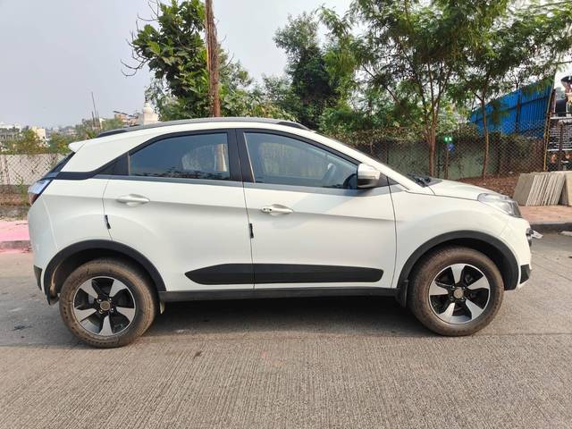 https://images10.gaadi.com/usedcar_image/4224789/original/processed_f87c3cd911103098bfac62ead9e002b7.jpg?imwidth=6401