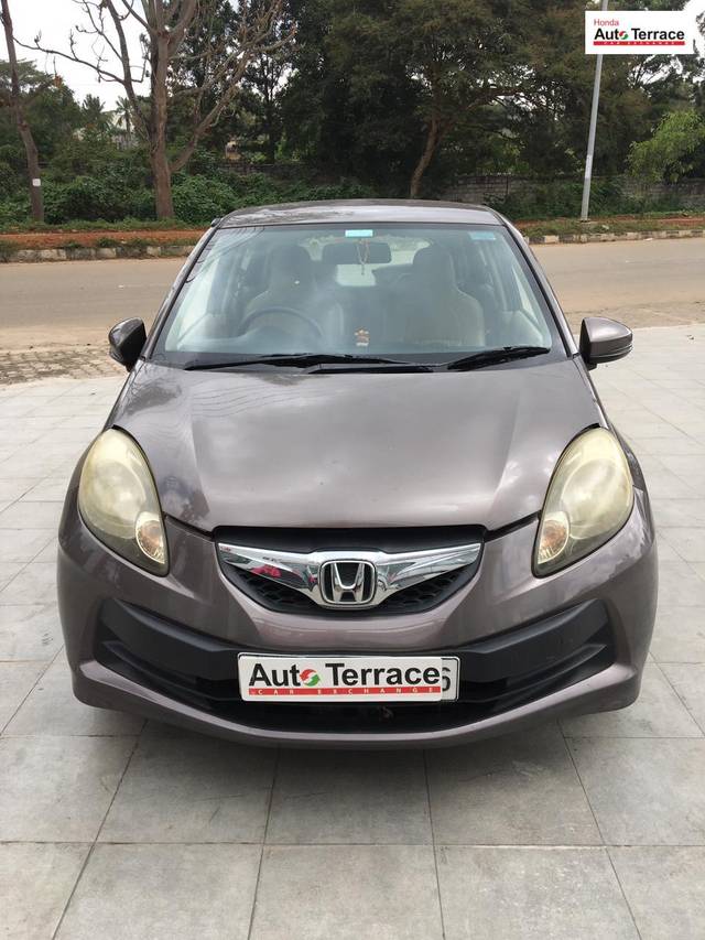 https://images10.gaadi.com/usedcar_image/4224822/original/b13ced82ee91a8979c1c5d020e77d768.jpg?imwidth=6400