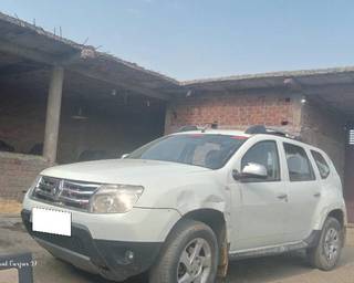 Renault Duster 2012-2015 Renault Duster 110PS Diesel RxZ