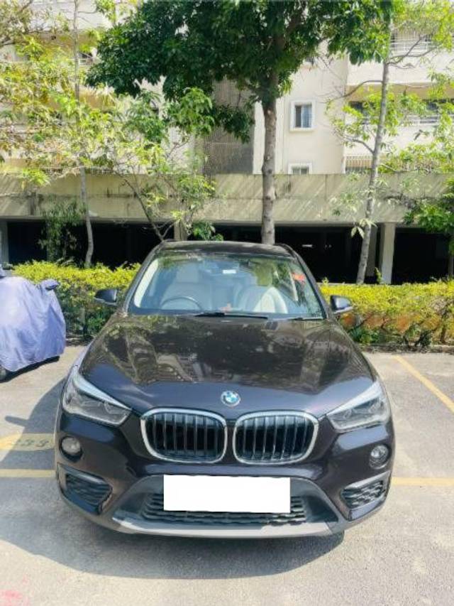 https://images10.gaadi.com/usedcar_image/4224903/original/processed_afb1cbd2-8479-481c-9310-8f63434b95c8.jpg?imwidth=6402