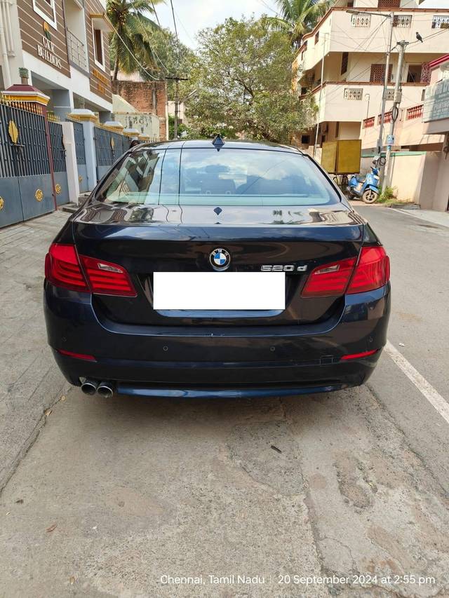 https://images10.gaadi.com/usedcar_image/4224971/original/processed_2e1aa8acb883b7496e59af4b1690cad5.jpg?imwidth=6402