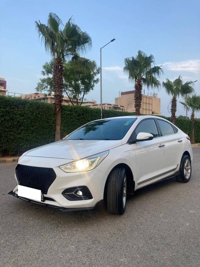 https://images10.gaadi.com/usedcar_image/4224981/original/processed_4138448cf6c760ac457aeeaf3e8bd671.jpg?imwidth=6401