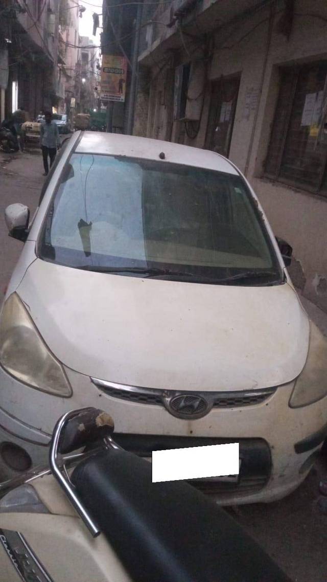 https://images10.gaadi.com/usedcar_image/4224983/original/58dcc1276455094e2a2ac21390dfed1c.jpg?imwidth=6401