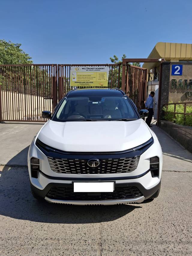 https://images10.gaadi.com/usedcar_image/4225014/original/processed_d7f7551304a3883b07722171a29ba7f3.JPG?imwidth=6400