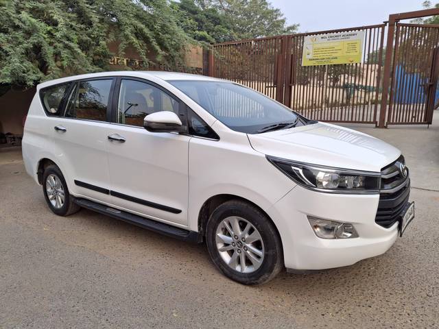 https://images10.gaadi.com/usedcar_image/4225028/original/processed_c6926b4de6a364184b8f80e58f706f58.JPG?imwidth=6400