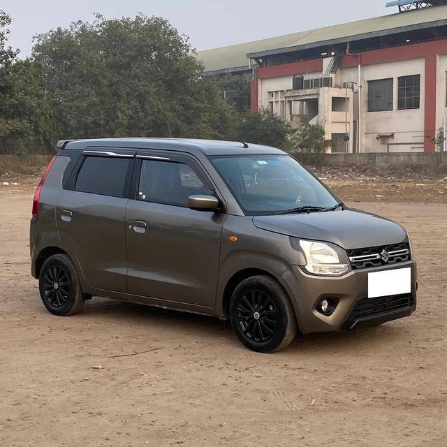 https://images10.gaadi.com/usedcar_image/4225097/original/processed_9dce6d73130433b1ae77a55329e0b3f8.jpg?imwidth=6400