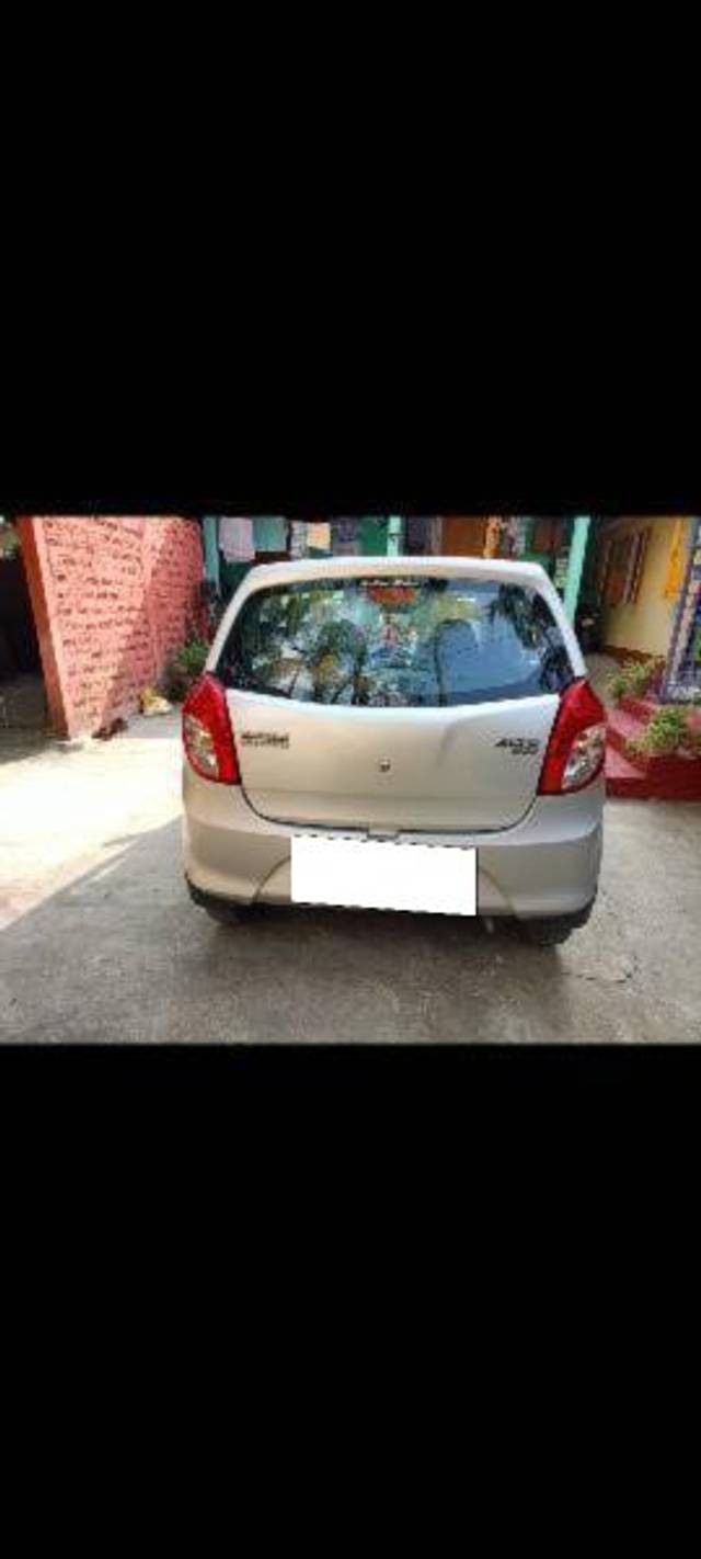 https://images10.gaadi.com/usedcar_image/4225450/original/processed_edc120ab-8565-4d56-a509-e37f3ff9f2bf.jpg?imwidth=6401