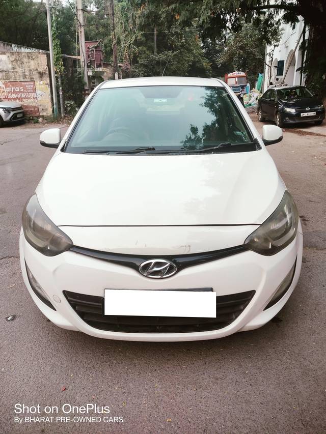 https://images10.gaadi.com/usedcar_image/4225531/original/processed_068a493eb0cec6ac4b2316e085985e65.jpg?imwidth=6400