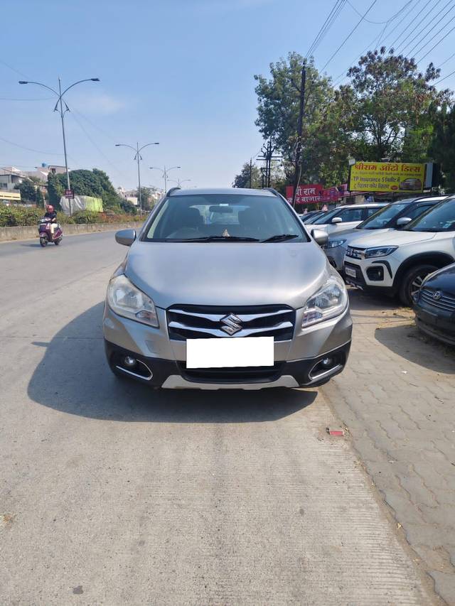 https://images10.gaadi.com/usedcar_image/4225574/original/processed_093c4d90d3895acb5b01539aa6728a19.jpg?imwidth=6402