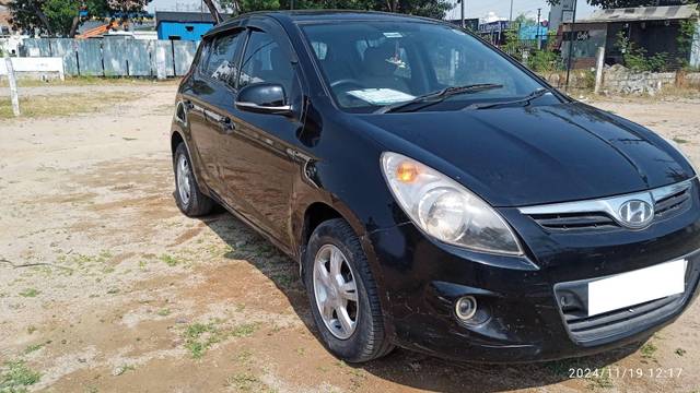 https://images10.gaadi.com/usedcar_image/4225630/original/processed_8ec992ded3d462ae6e089cf3d9dd7382.jpg?imwidth=6400