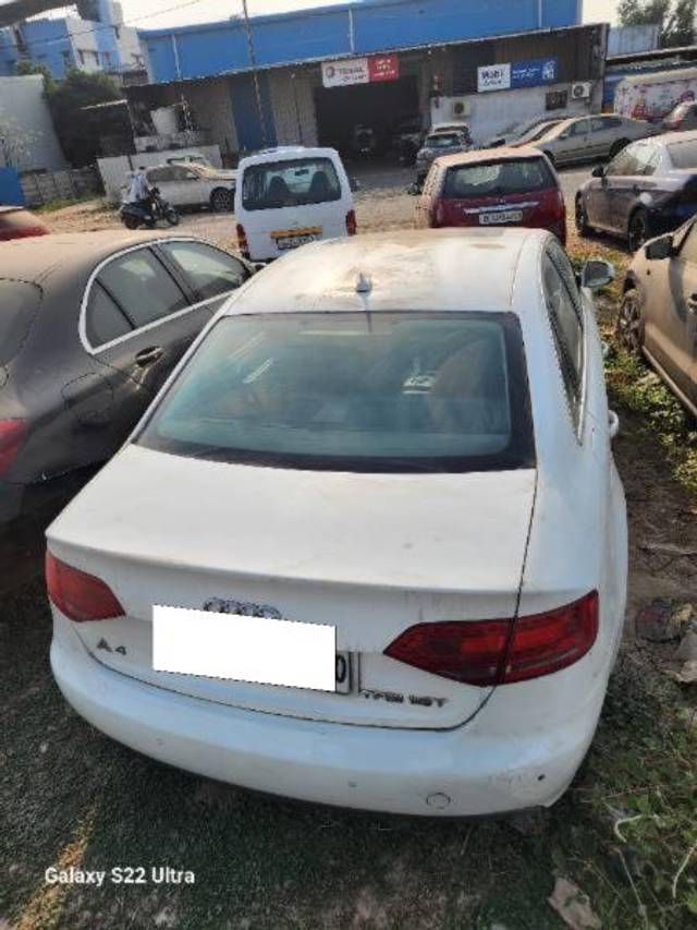 https://images10.gaadi.com/usedcar_image/4225676/original/processed_11a03067-fc26-421d-9486-07b765f047de.jpg?imwidth=6401