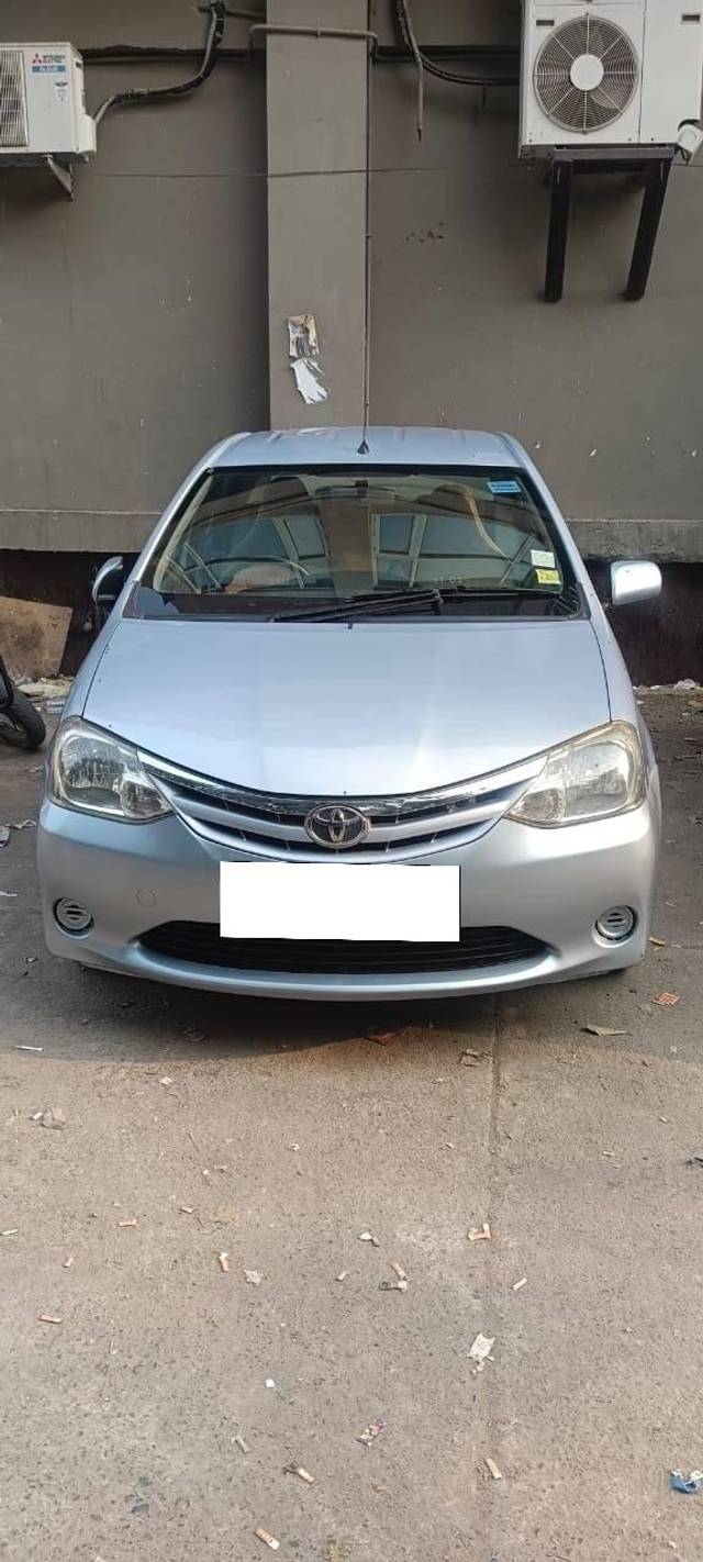 https://images10.gaadi.com/usedcar_image/4225678/original/processed_81ef09ad7f3a57927b2d5001724a6814.jpg?imwidth=6401