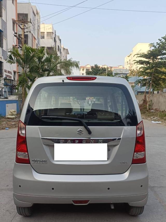 https://images10.gaadi.com/usedcar_image/4225679/original/processed_083053d84c4fd369a407a41559f00a01.jpg?imwidth=6401