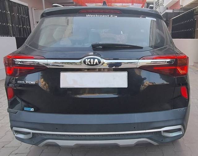 https://images10.gaadi.com/usedcar_image/4225698/original/2a07d8b985f117512359611e744624b1.jpg?imwidth=6401