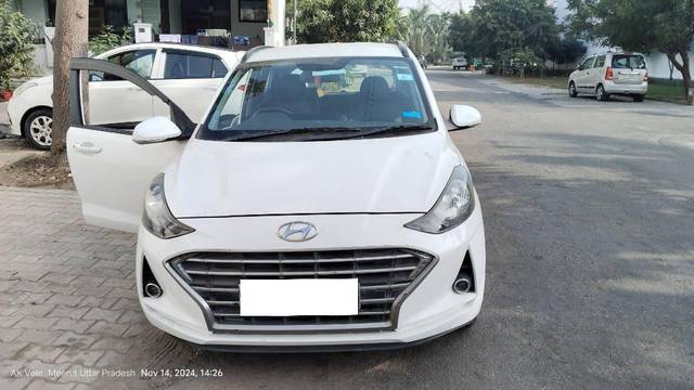 https://images10.gaadi.com/usedcar_image/4225756/original/processed_c0cd000d-a63b-4d99-b0d0-4817cce68683.jpg?imwidth=6401