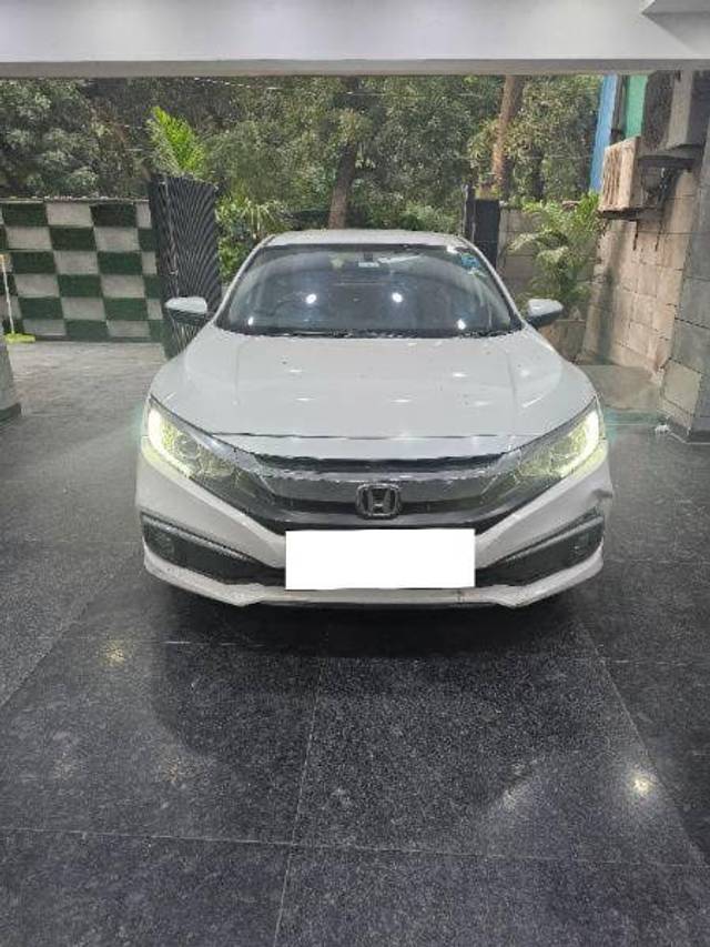 https://images10.gaadi.com/usedcar_image/4225757/original/799b47e533082ce4b3f3d7f2690f25ec.jpg?imwidth=6400