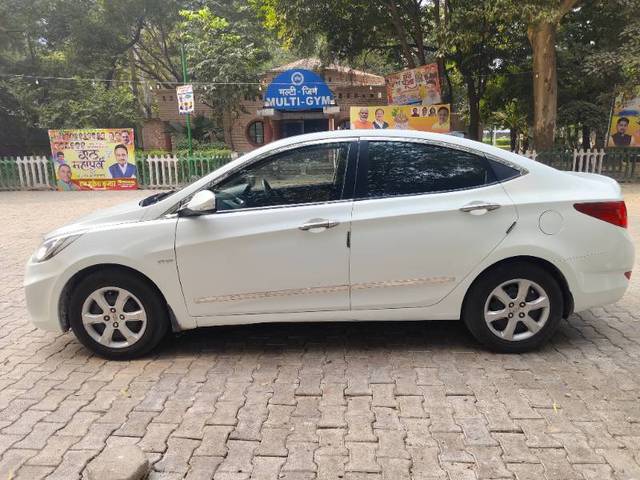 https://images10.gaadi.com/usedcar_image/4225759/original/94c741b144539ea66bd4c63c7a4b9a33.jpg?imwidth=6402