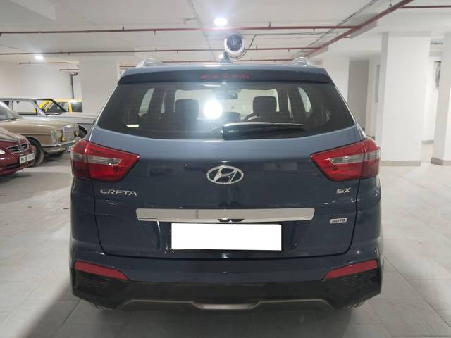 https://images10.gaadi.com/usedcar_image/4225827/original/processed_7ddc7c0bb1253e51e20ad497bab26669.jpg?imwidth=6402