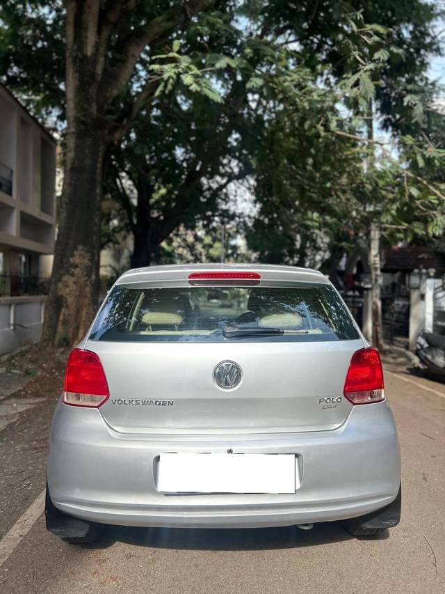 https://images10.gaadi.com/usedcar_image/4225854/original/processed_4a4d6e9fec0b602924d07e037af620f4.jpg?imwidth=6402