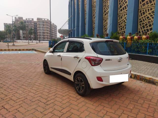 https://images10.gaadi.com/usedcar_image/4225863/original/processed_7147800d1c11555d2c809576e7346886.jpg?imwidth=6402