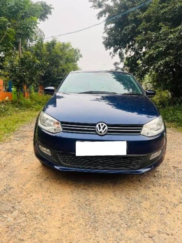 https://images10.gaadi.com/usedcar_image/4225956/original/processed_8c5887d9-d26e-4f58-9ea2-cd6856a42aee.jpg?imwidth=6402