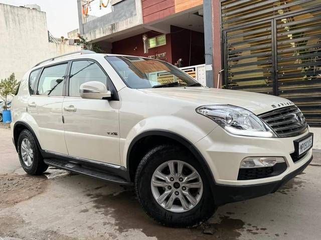 https://images10.gaadi.com/usedcar_image/4226141/original/processed_4084cac52a09c20c0dc47cbf41831f57.jpg?imwidth=6400