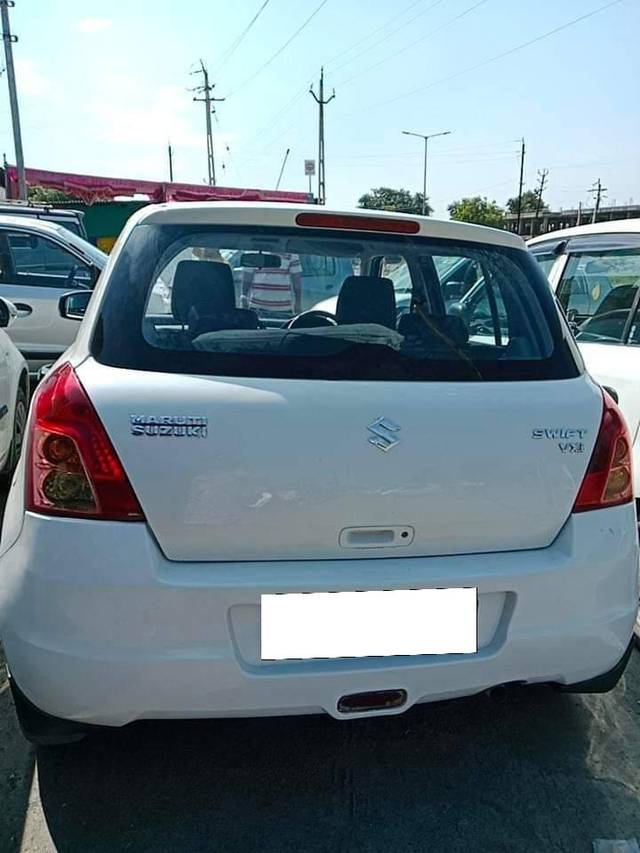 https://images10.gaadi.com/usedcar_image/4226233/original/processed_99eed69a-e8a5-476f-97a6-5266d55c80b3.jpg?imwidth=6401