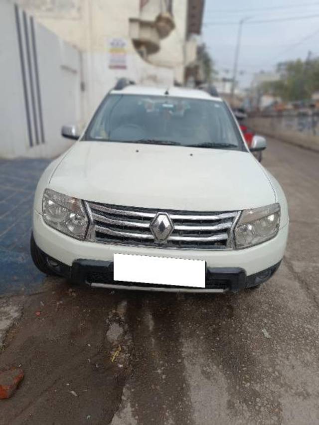 https://images10.gaadi.com/usedcar_image/4226310/original/processed_cc762f63-bfbb-43fb-8e50-847e0498adcc.jpg?imwidth=6402