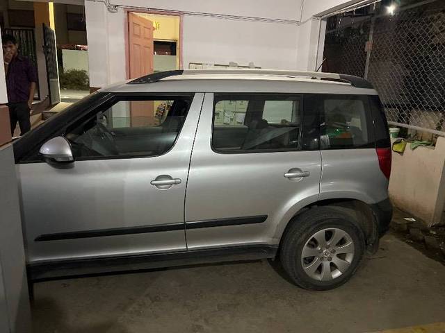 https://images10.gaadi.com/usedcar_image/4226338/original/b729fadffce4c689af25da7ea828f607.jpg?imwidth=6401