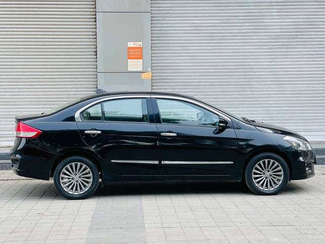 https://images10.gaadi.com/usedcar_image/4226462/original/ecb7c8bb8a134aebf96131ab9c3ec62c.jpg?imwidth=6401