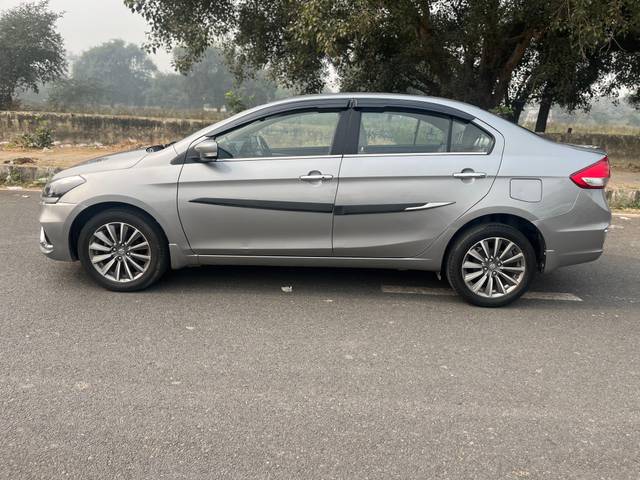 https://images10.gaadi.com/usedcar_image/4226563/original/e771e95fb09c496af13900eccc1cfb38.jpg?imwidth=6402