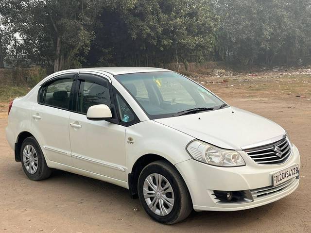 https://images10.gaadi.com/usedcar_image/4226579/original/processed_45011e4fd9716f8e0ea10191f2c56b97.jpg?imwidth=6400