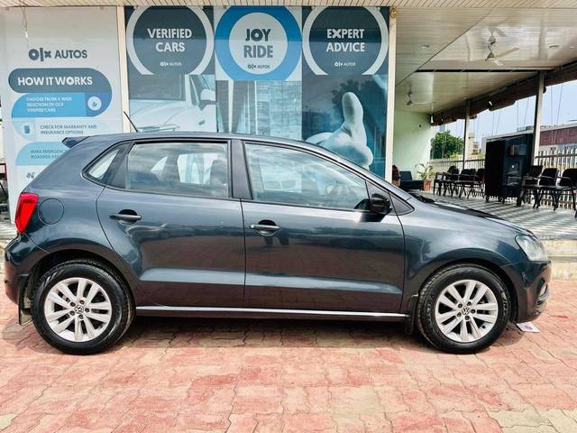 https://images10.gaadi.com/usedcar_image/4226633/original/processed_b57c7993b2e79b7ec57ed90a84d5c28b.jpg?imwidth=6401